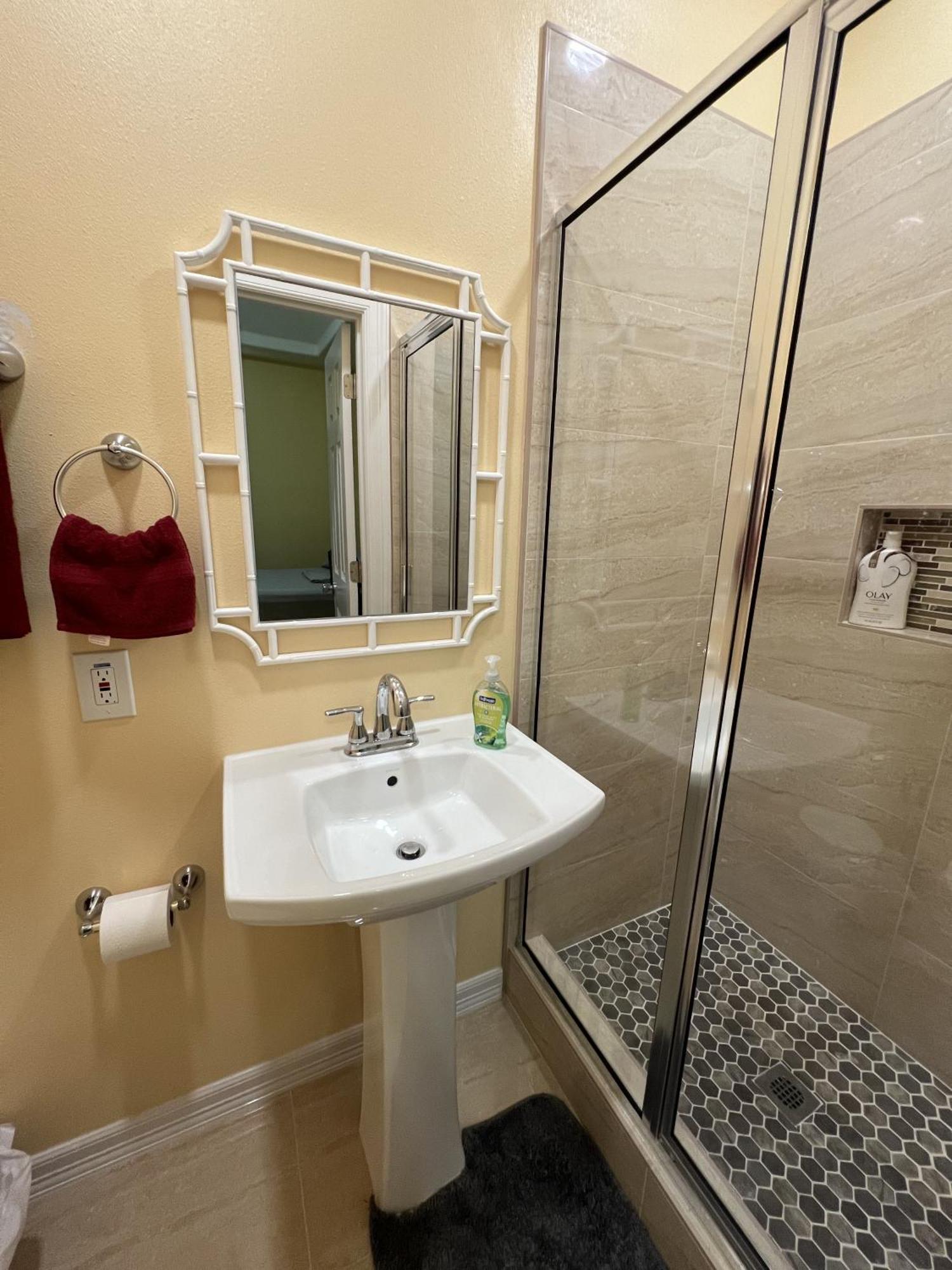 Habitacion Con Entrada Independiente إدينبورغ المظهر الخارجي الصورة